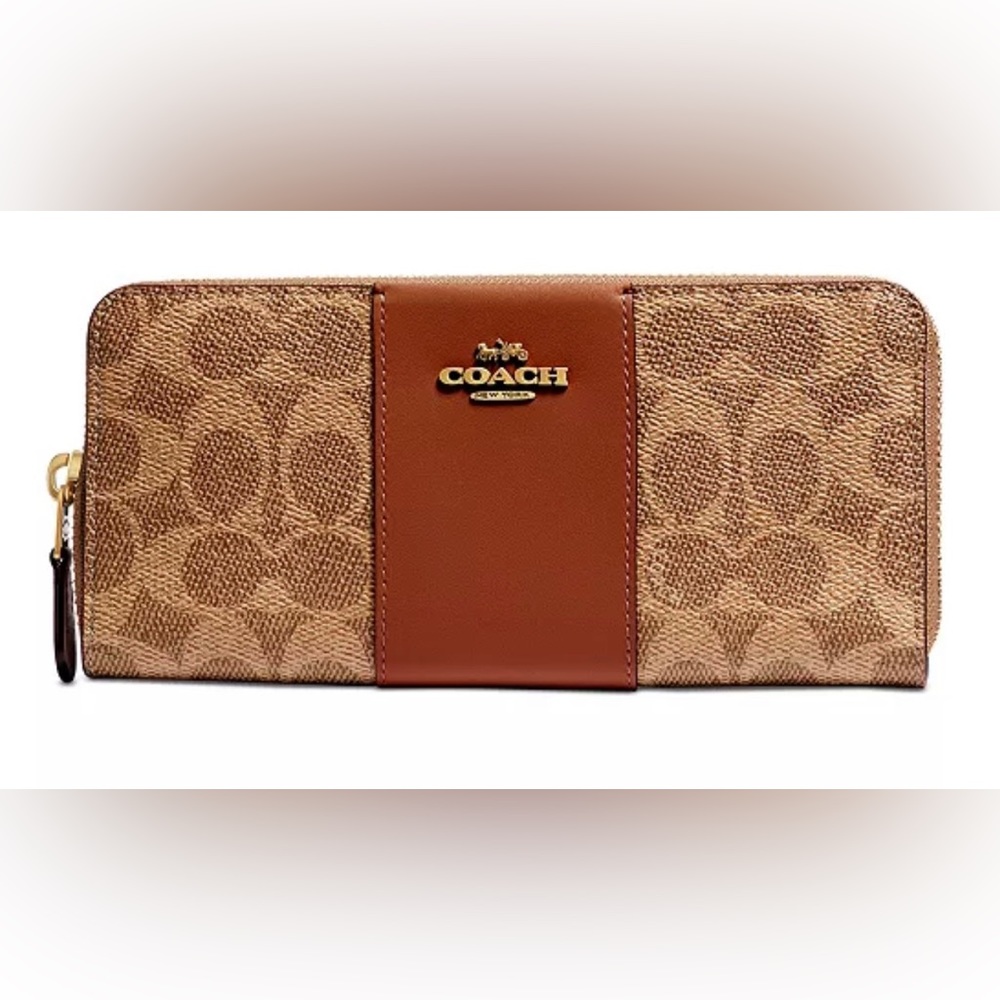 New coach wallet with out tags